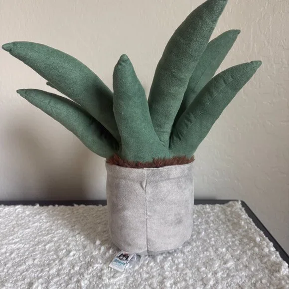 Jellycat Amuseables Aloe Vera Plush Sitting Plant - Picture 2 of 3